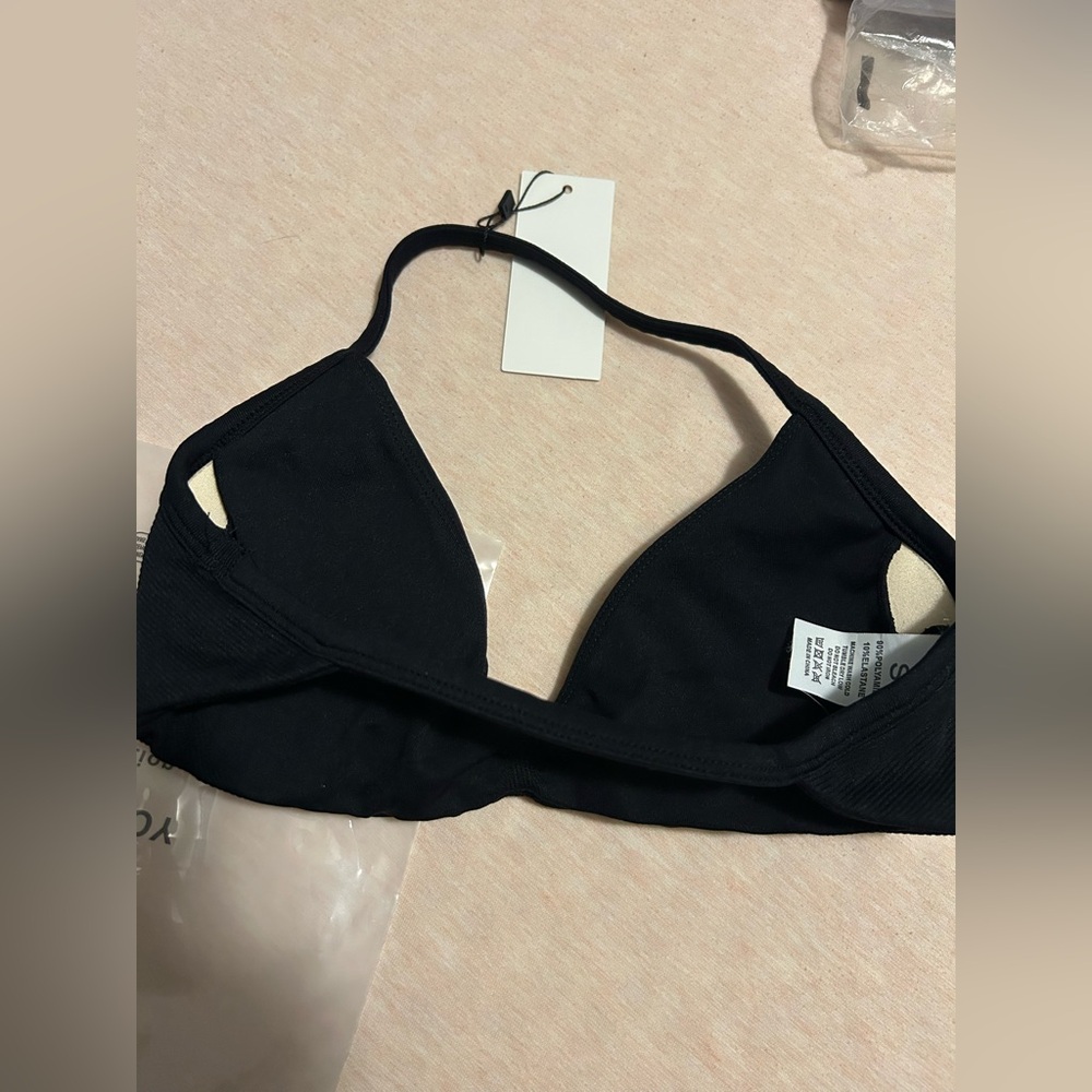 Naturyl halter bra - Picture 4 of 4